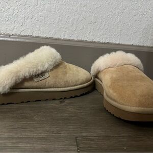 Ugg slippers trendy